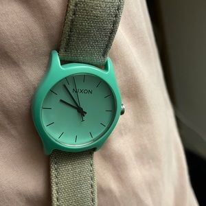 Nixon “The Mod” men’s watch